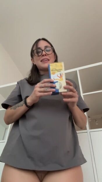 Full leaked Caleatoxic/ private onlyfans photo