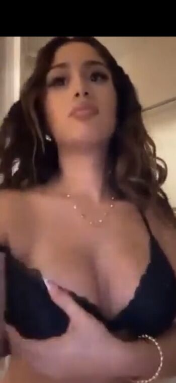 Full leaked Chiara squaglia/ private onlyfans photo