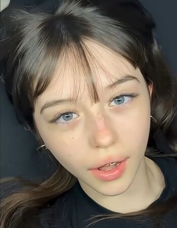 Full leaked Neeviliciouz/ private onlyfans photo