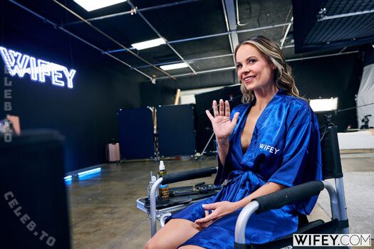 Full leaked Wifey  page private onlyfans photo