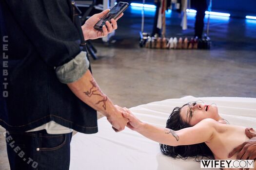 Full leaked Wifey  page private onlyfans photo