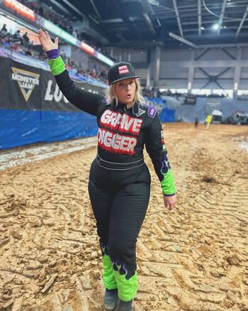 Full leaked Women motorsports private onlyfans photo