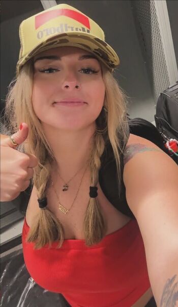 Full leaked Women motorsports private onlyfans photo