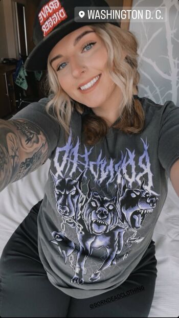 Full leaked Women motorsports private onlyfans photo