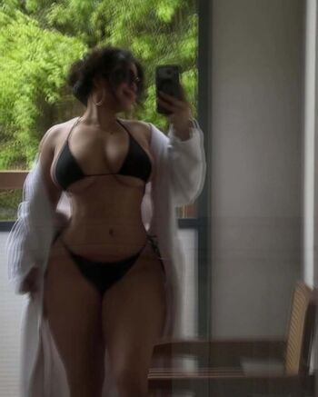 Full leaked Wuwuyan private onlyfans photo