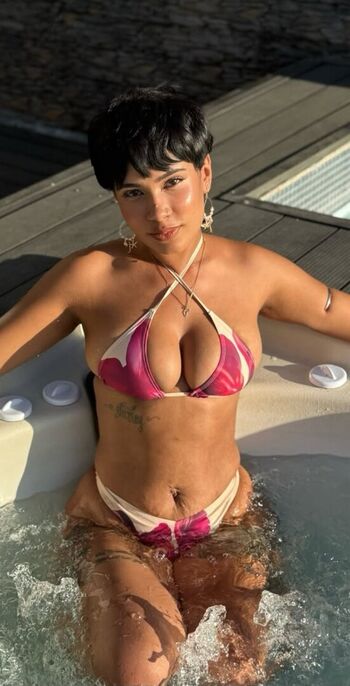 Xtacey, Stacey Africa