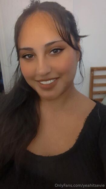 yeahitsevie
