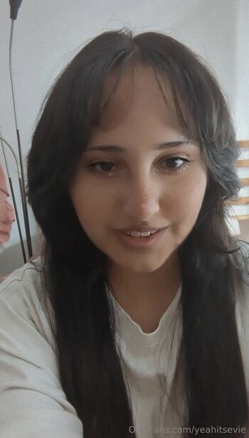 yeahitsevie