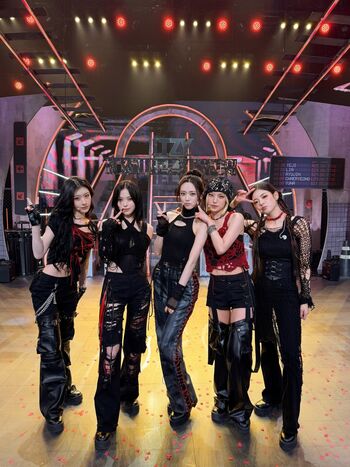 Full leaked Little loz/ private onlyfans photo