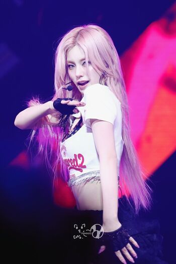 Full leaked Rocksy light/ private onlyfans photo