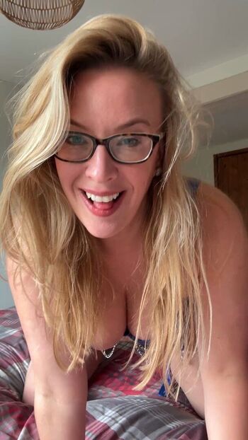 Full leaked Yorkshirepearl private onlyfans photo