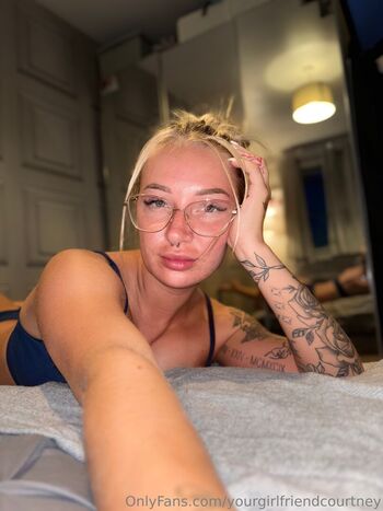 yourgirlfriendcourtney