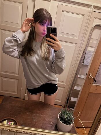 Full leaked Nevine ths/ private onlyfans photo