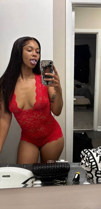 Full leaked Yummieyemaya private onlyfans photo