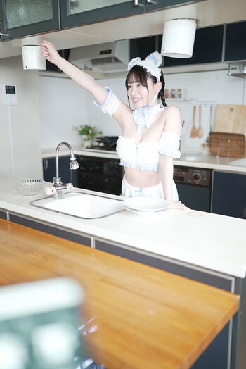 Yuna Shirahoshi 白星優菜