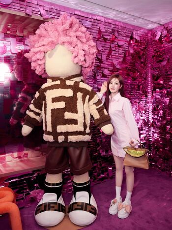 Full leaked Caroline podlewski/ private onlyfans photo