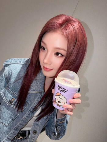 Full leaked Zirael rem/ private onlyfans photo