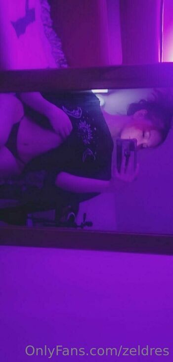 Full leaked Zeldres private onlyfans photo