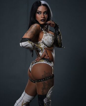 Zelina Vega