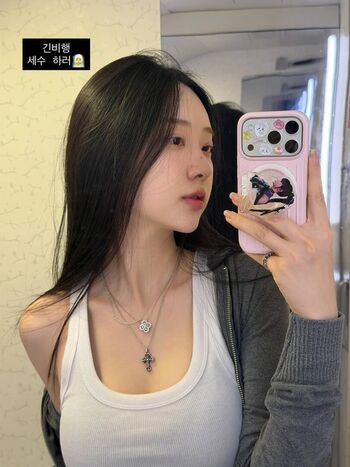 Full leaked Zenny private onlyfans photo