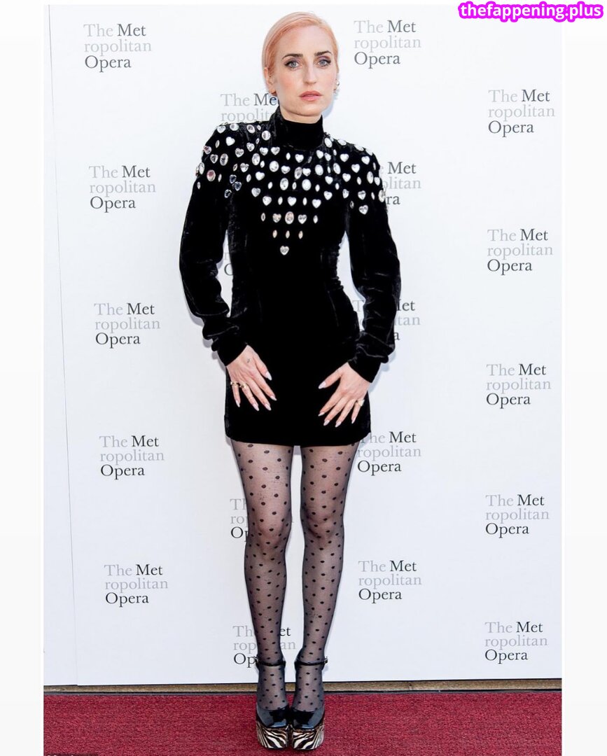 Zoe Lister Jones / https: / zoelisterjones Foto OnlyFans Desnuda #24