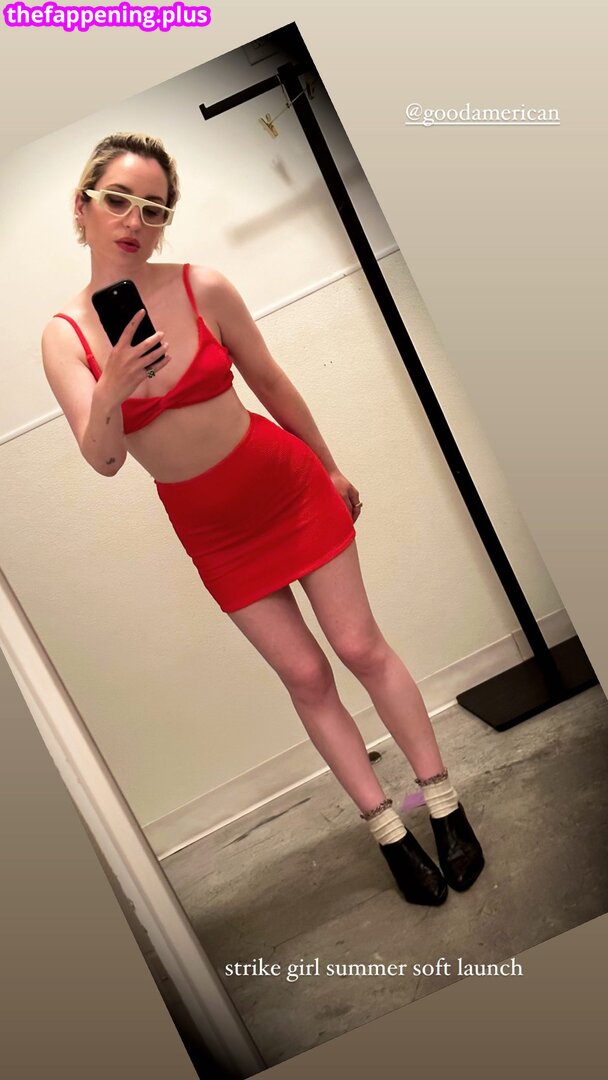 Zoe Lister Jones / https: / zoelisterjones 누드 OnlyFans 사진 #27