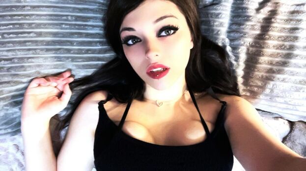 Full leaked Zombe tramp private onlyfans photo