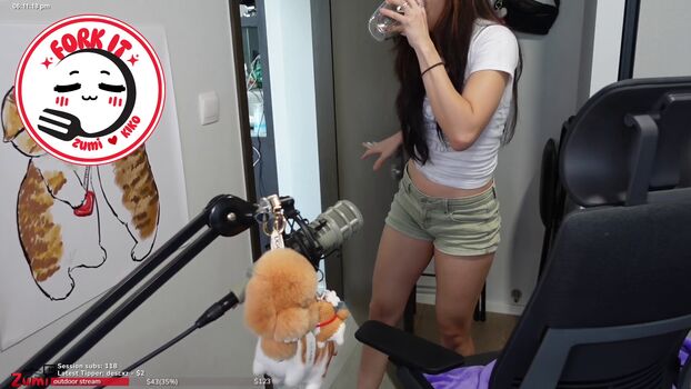 Full leaked Emily knights/ private onlyfans photo