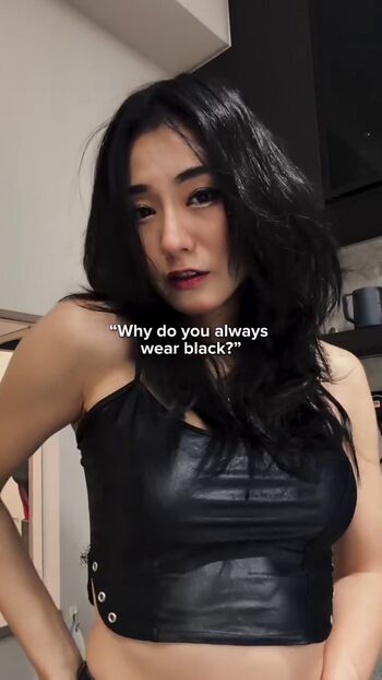 Full leaked Elleslove elles/ private onlyfans photo