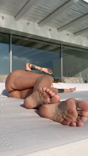 Full leaked Zusje private onlyfans photo